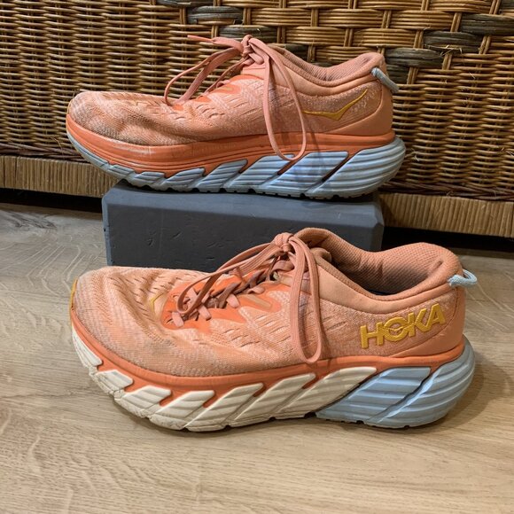 Hoka One One Gaviota 4 Women's Running Shoes 8.5 D Wide Shell Coral Peach Road - Picture 1 of 8